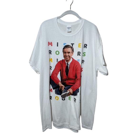 Gildan Other - Mr. Rogers tee shirt